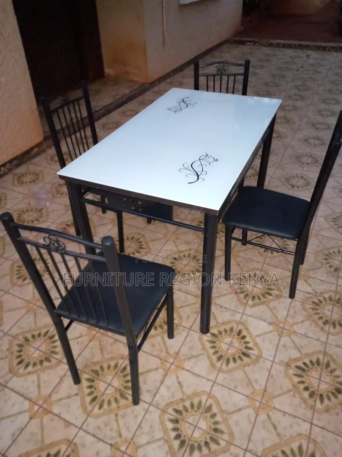 Four Seater Dinning Table Set