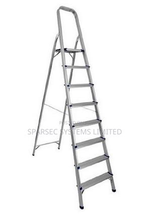 8 Step Aluminium Ladders - thumbnail 2