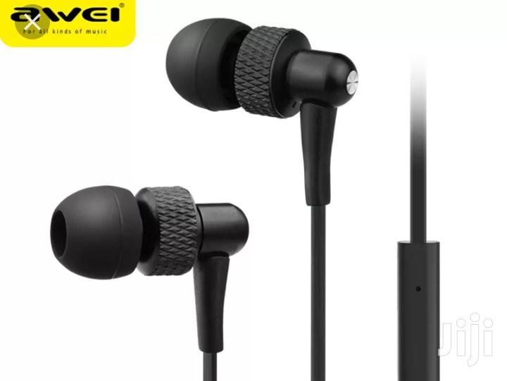 Awei Es-390i Explosive Bass In-ear Earphone.