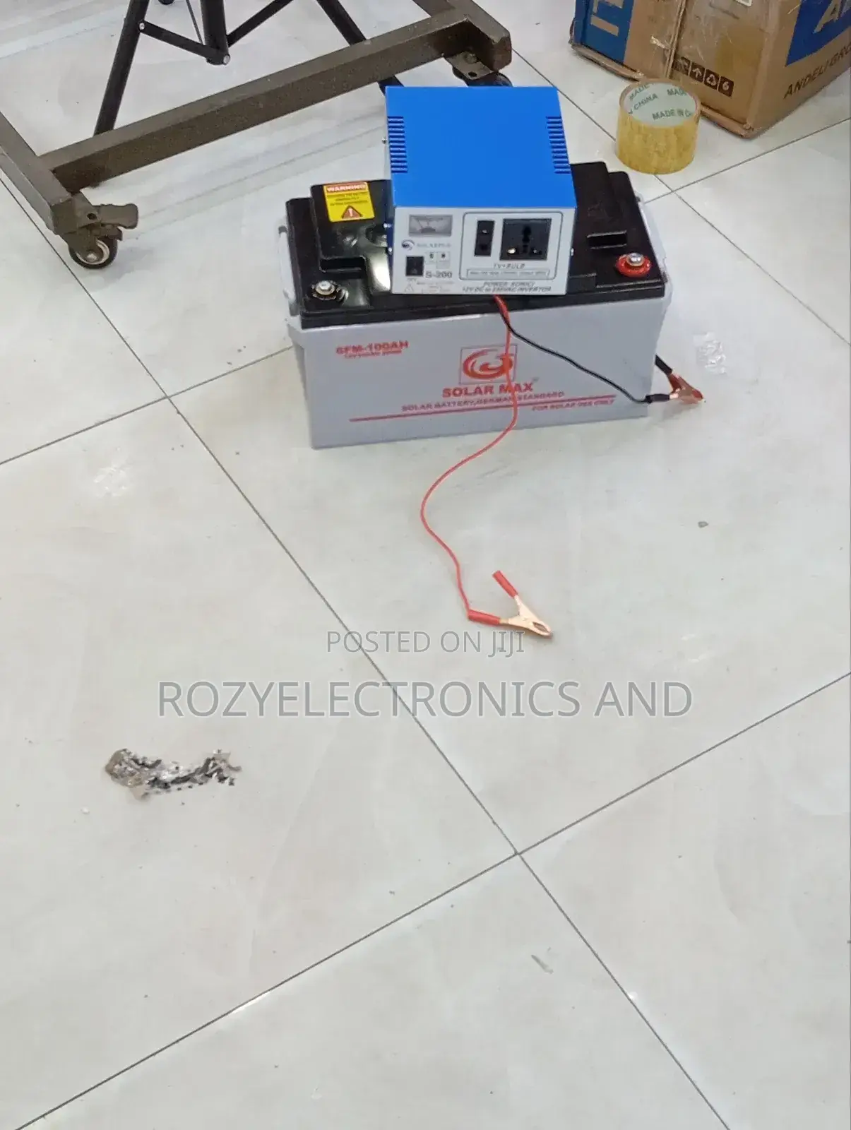 Solar Max Battery 100ah and Solar Max Inverter 230 Ah