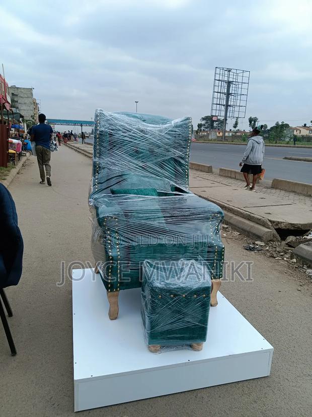 Pedicure Seat, Puff and Pallet - main view