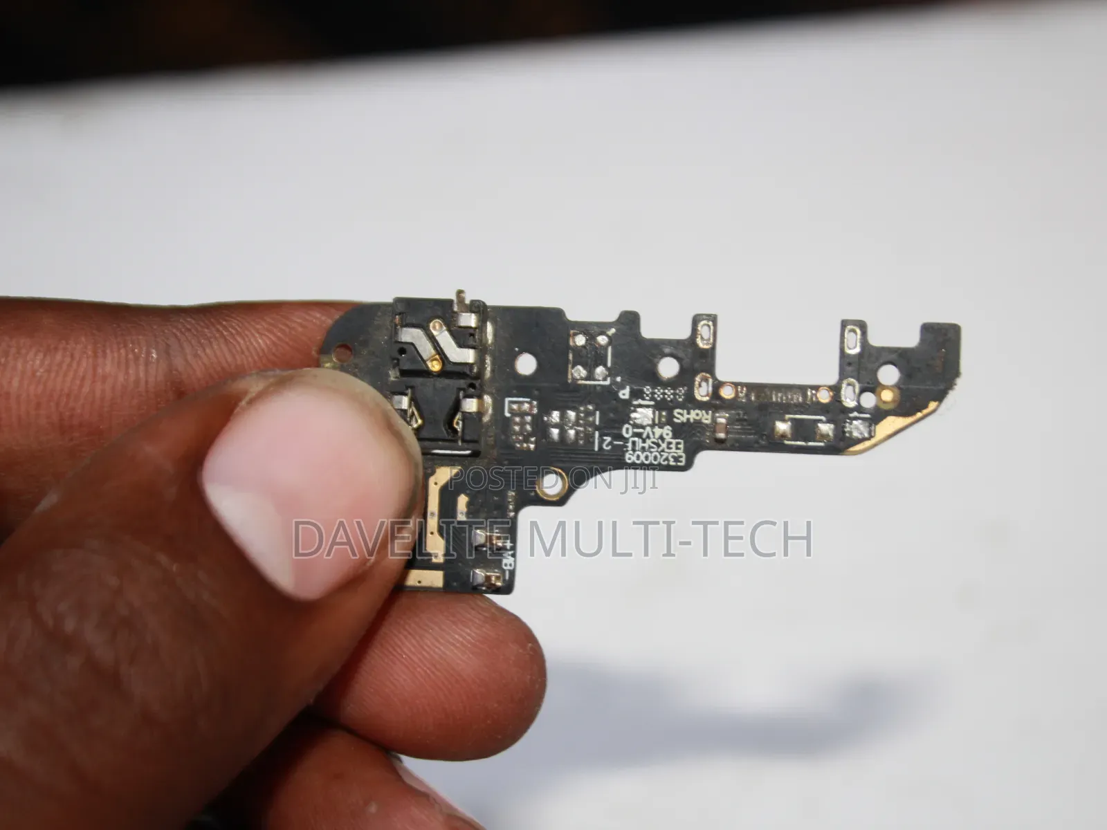 Expert in High End Phones Screen/Battery Repair Replacement