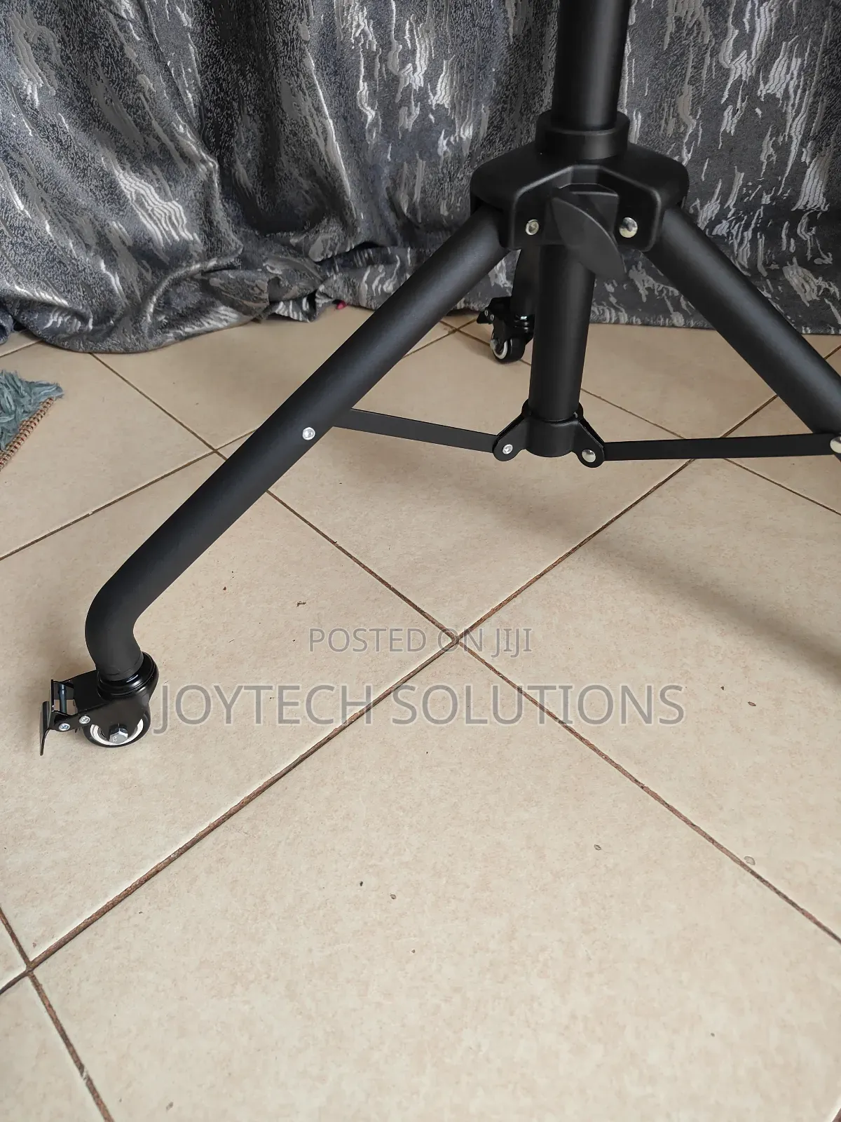 Pulpit Portable Tripod Stand. Live Streaming Phone Holder