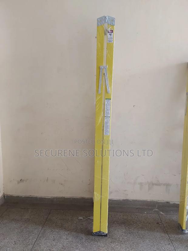 8ft/2.7meters Fibreglass Double Sided a Type Ladder - thumbnail 3