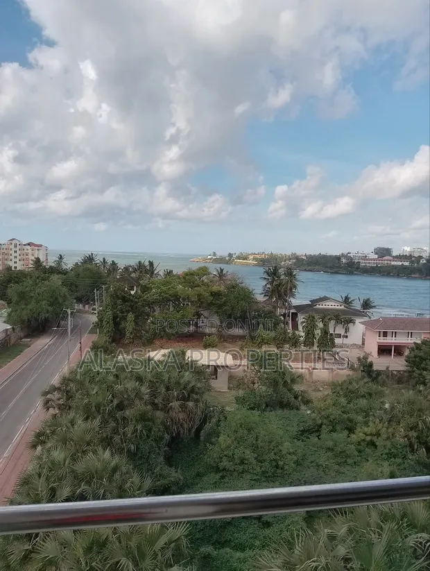 Furnished 3bdrm Penthouse in Nyali Estate for rent