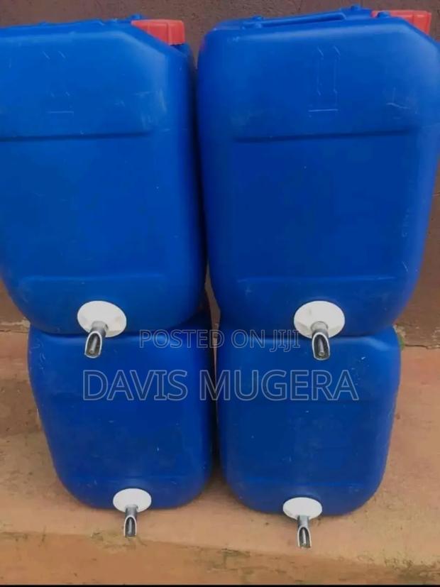 Automatic Pig Nipple Drinkers Fitted on 25L Containers - thumbnail 2