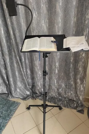 Portable Poldium Pulpit Stand. Live Streaming Phone Holders