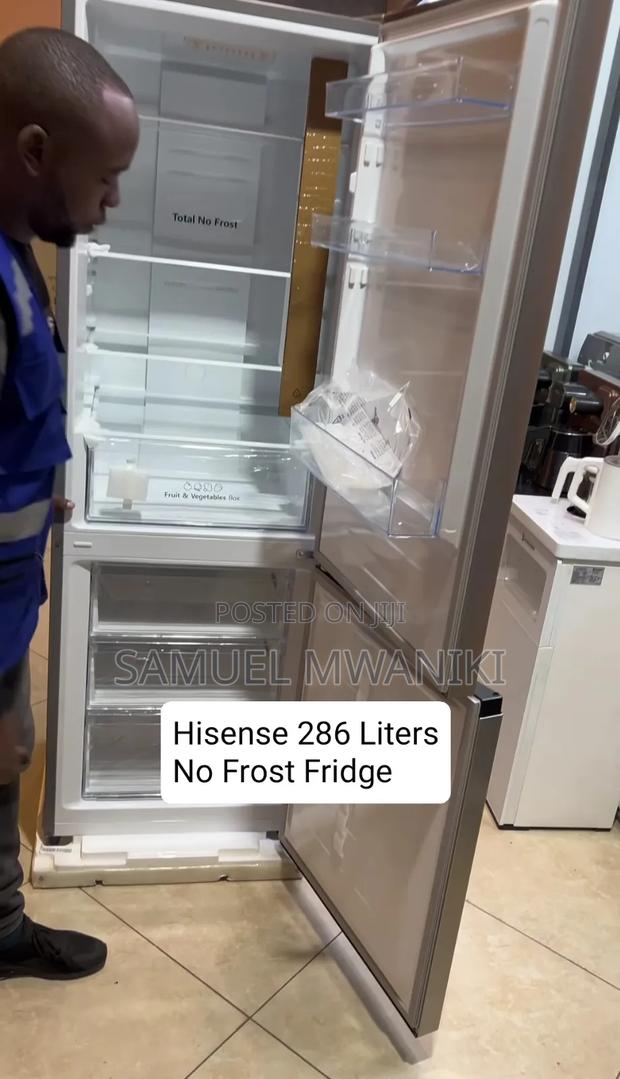 Hisense 286L Defrost Refrigerator Bottom Freezer - thumbnail 4