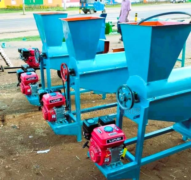 Maize Sheller With a 10HP Engine - main view