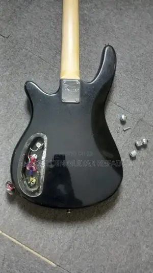 Electric Bass Guitar Wireing Repair