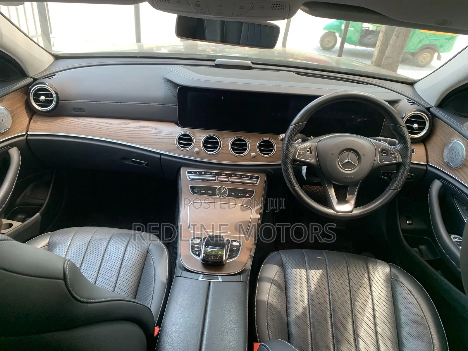 Mercedes-Benz E400 2017 Green