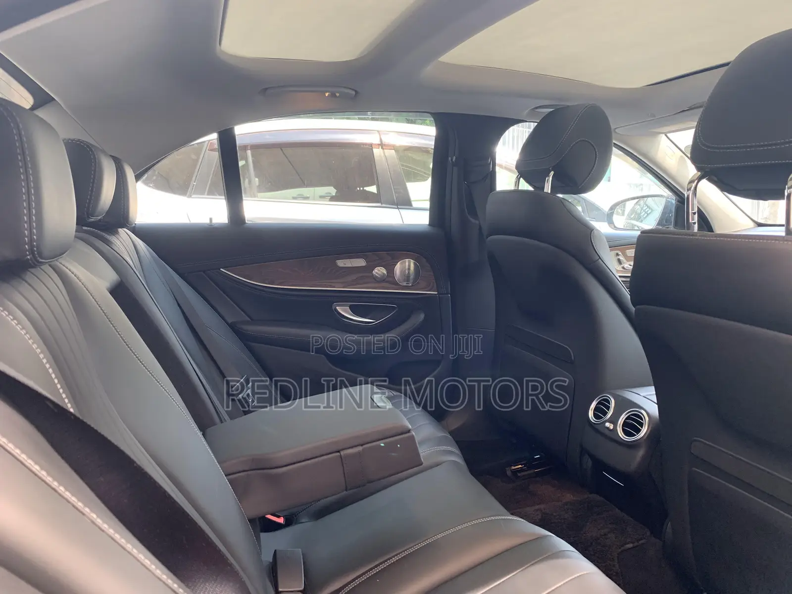 Mercedes-Benz E400 2017 Green