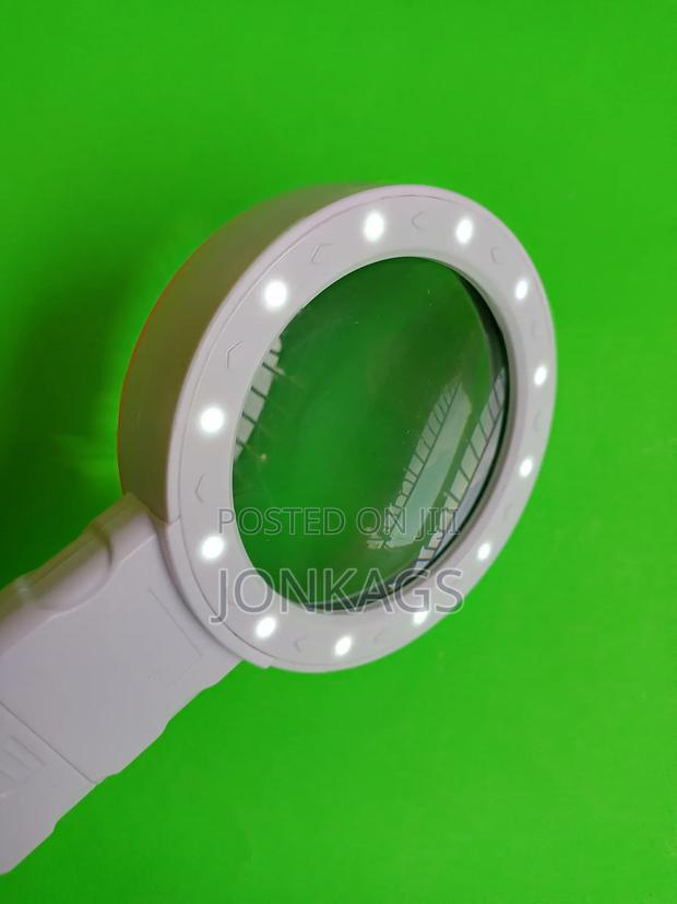 30× Wide Magnifying Glass With LED Lights - thumbnail 5