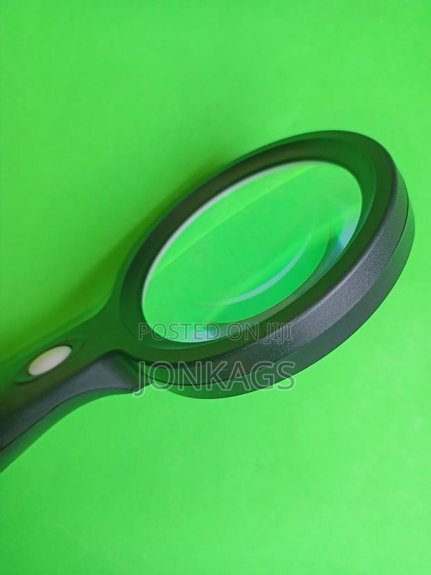 90mm Hand-held Magnifying Glass With 12 LED Lights - thumbnail 6