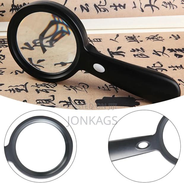 90mm Hand-held Magnifying Glass With 12 LED Lights - thumbnail 5