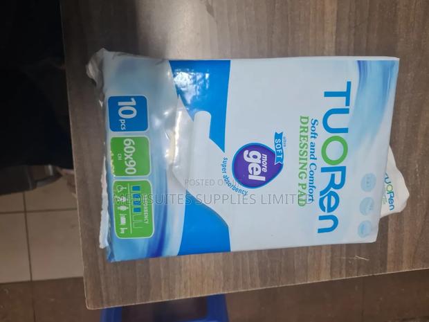 60 by 90 Bed Liners / Dressing Pad. - main view