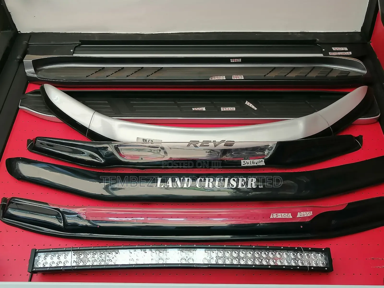 Bonnet Mate Toyota Landcruiser/Hilux Etc