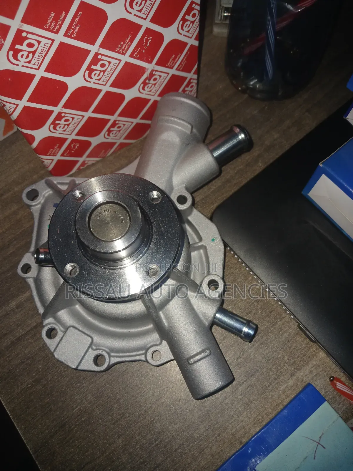 Mercedes Benz FIBI Water Pump Made by in Germany 21752.