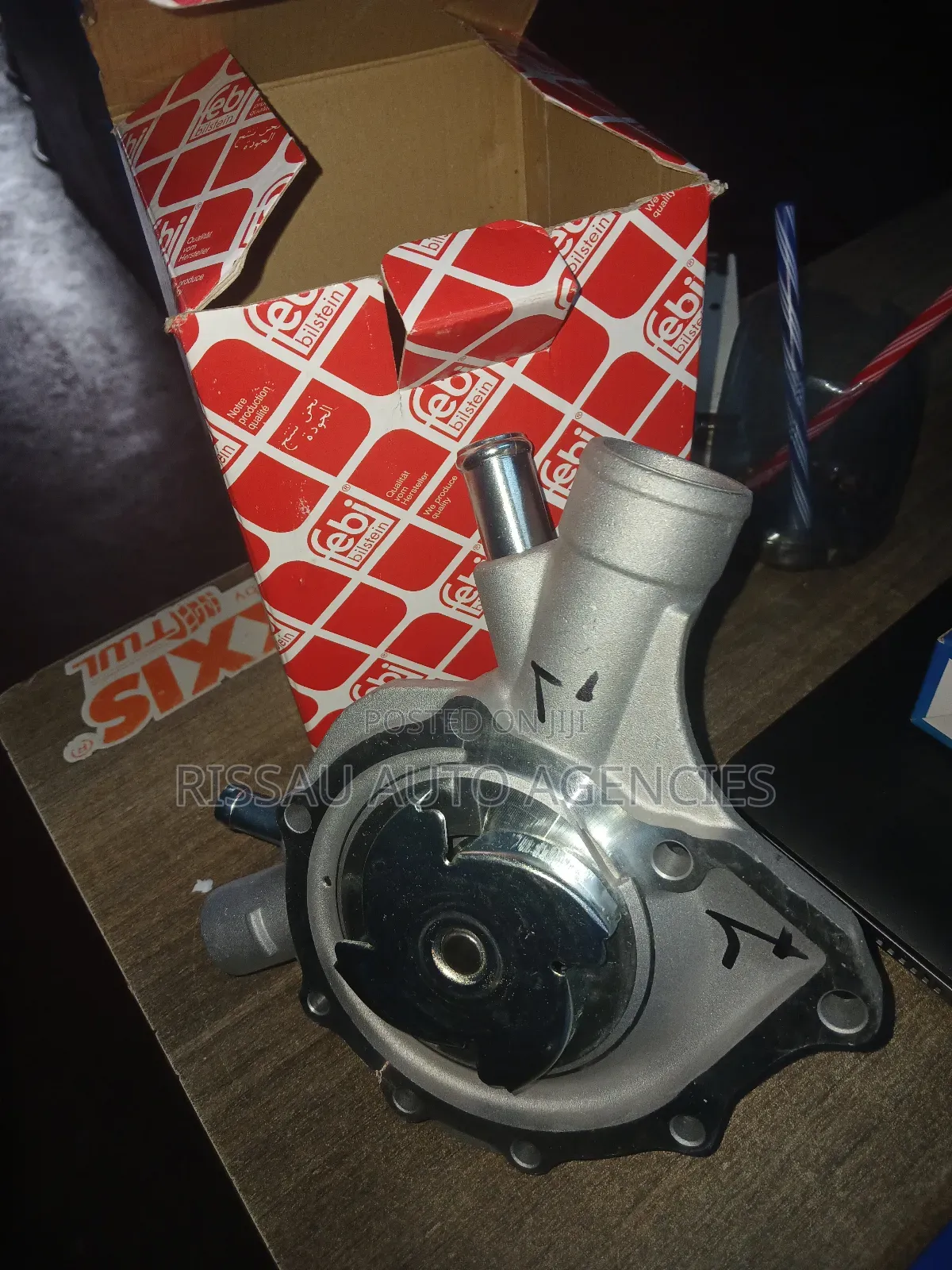 Mercedes Benz FIBI Water Pump Made by in Germany 21752.