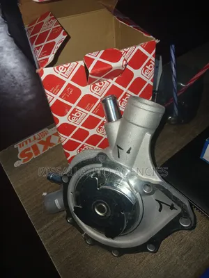 Mercedes Benz FIBI Water Pump Made by in Germany 21752.