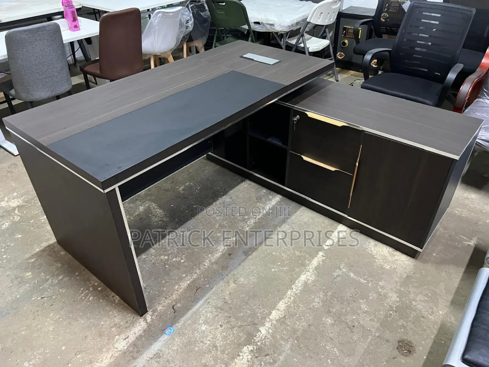 Executive Imported Modern Office Desk 1.6 MTRS