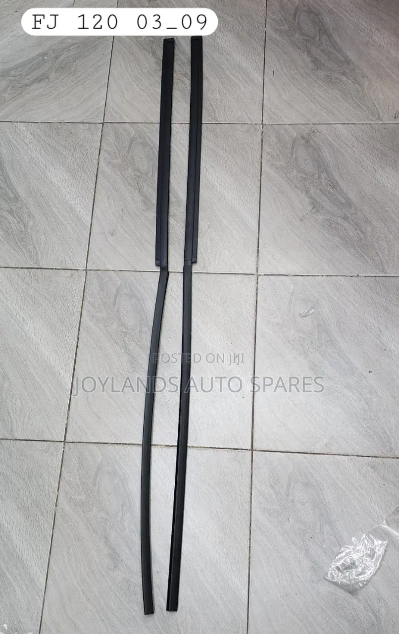 Fj130 03/09 Roof Moulding