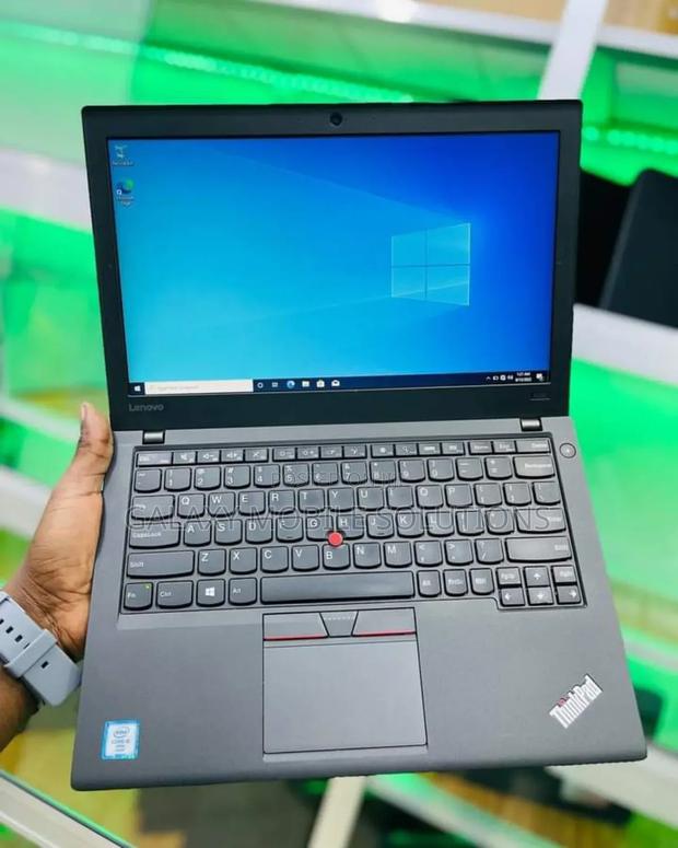 Laptop Lenovo ThinkPad X250 8GB Intel Core I5 SSD 256GB - main view