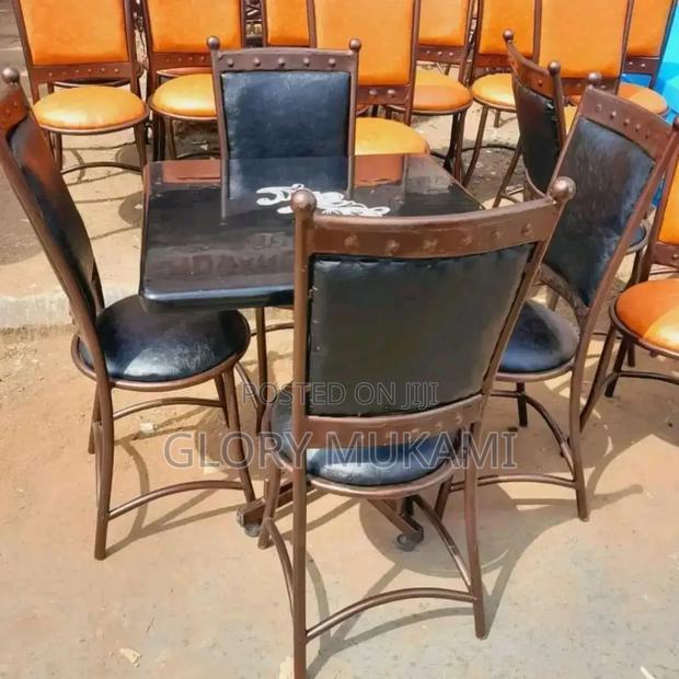 Quality Brand New Restaurant and Bar Seats and Table Set