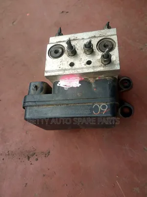 Toyota Vigo 4 Wd Abs Pump 6c