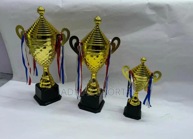 Top 3 Golden Trophies - main view