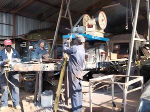 Jaw Crusher for Gold Mining Powered Jaw Crusher Machine - main view