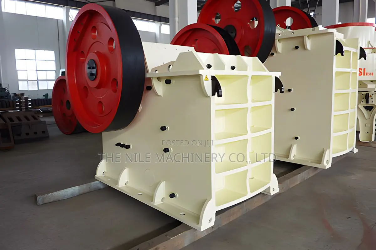 Big and Small 3 T/H Gold Ore Crusher Machine in Stock Price