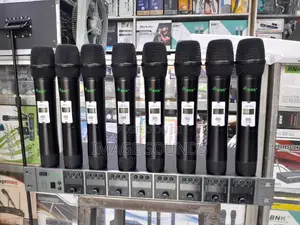 UHF Digital Wireless Mic 8pcs Microphone (Changeable Freq)