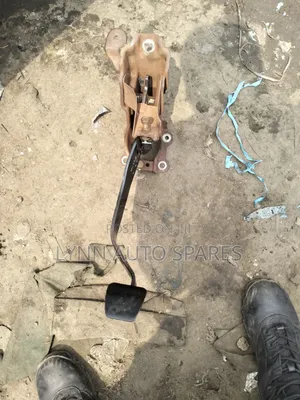 Nissan Navara Clutch Pedal