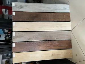 High Quality SPC Flooring. ( 5mm With Underlay)