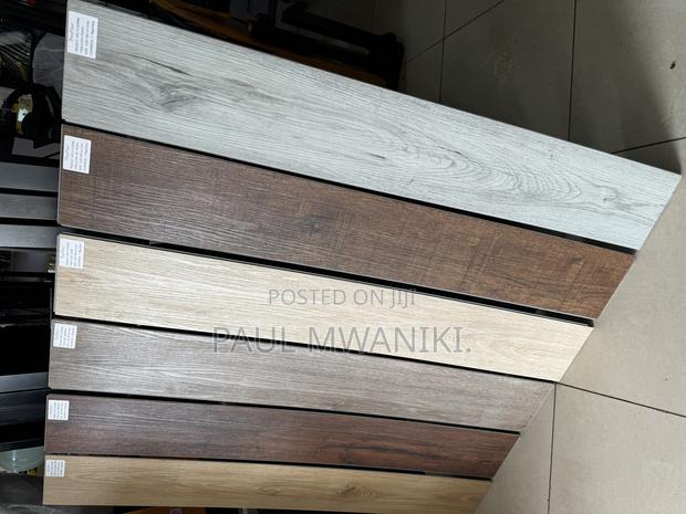 High Quality SPC Flooring. ( 5mm With Underlay) - thumbnail 3