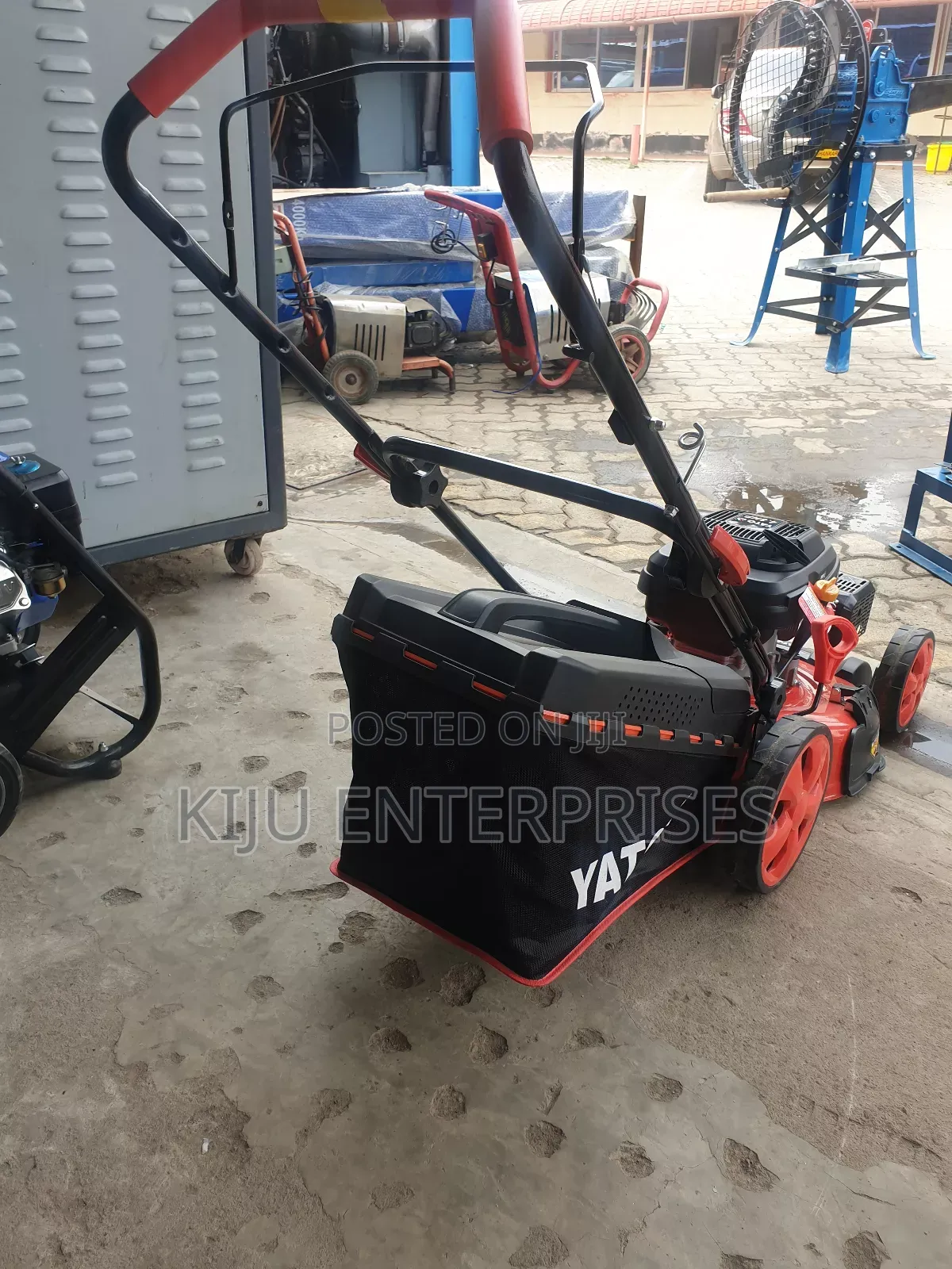Lawnmower Yato