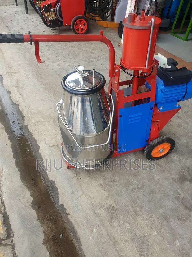 Milking Machine Windsor - thumbnail 5