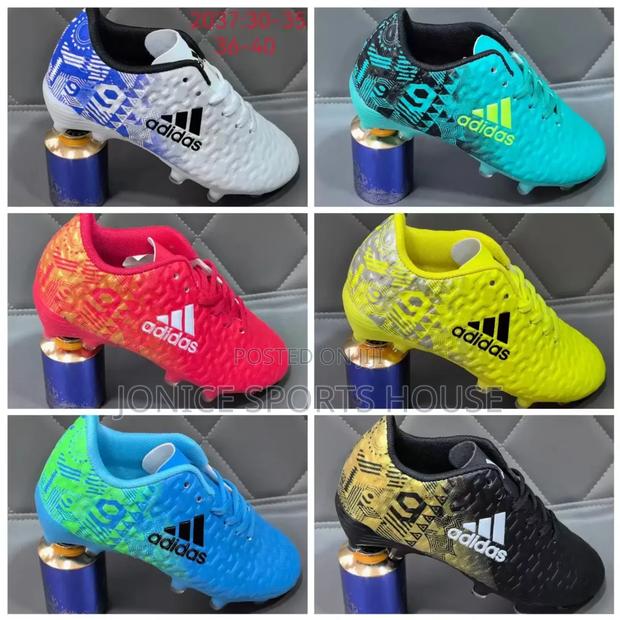 Kids Soccer Boots - main view