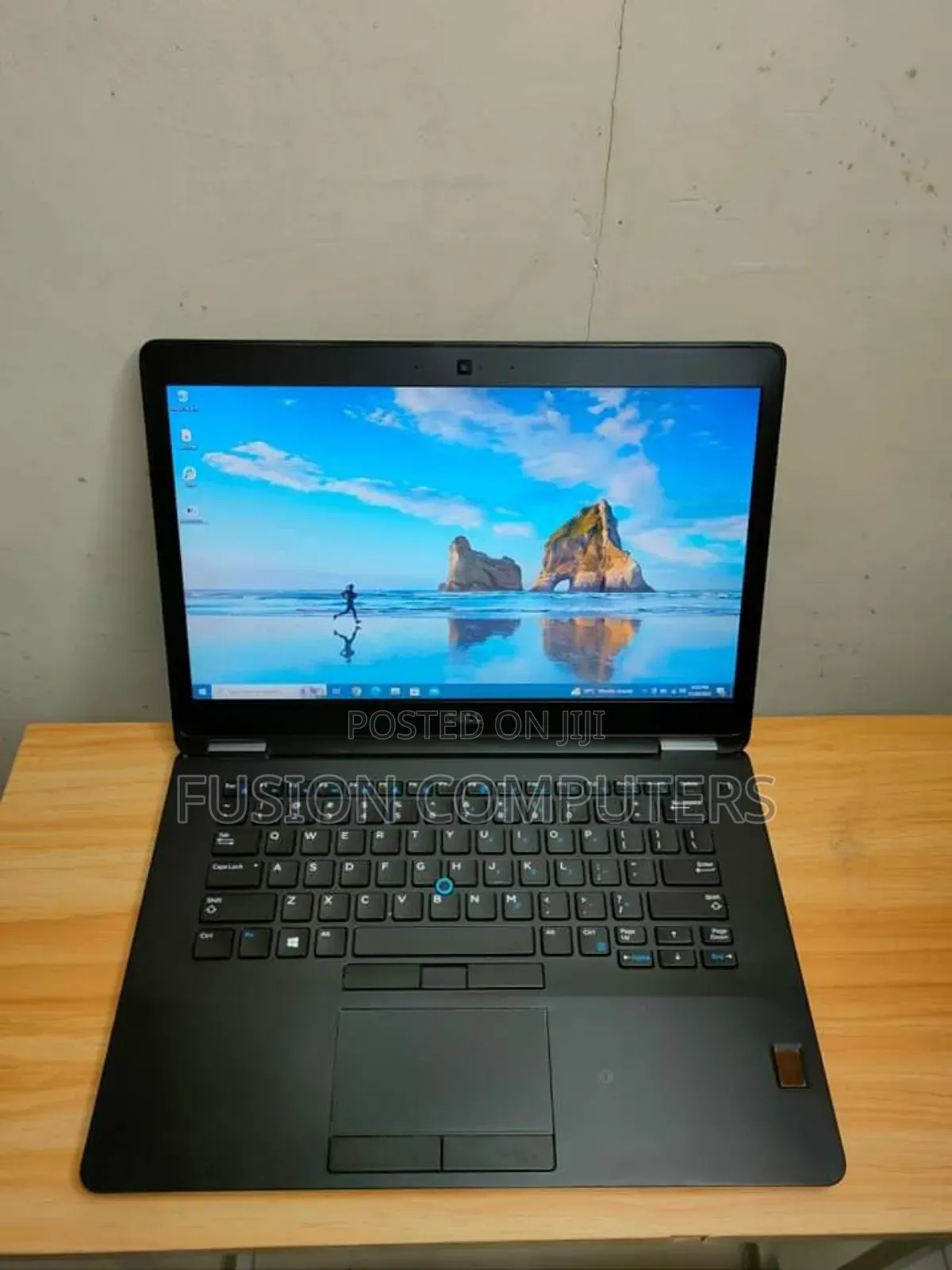 Laptop Dell 8GB Intel SSD 256GB