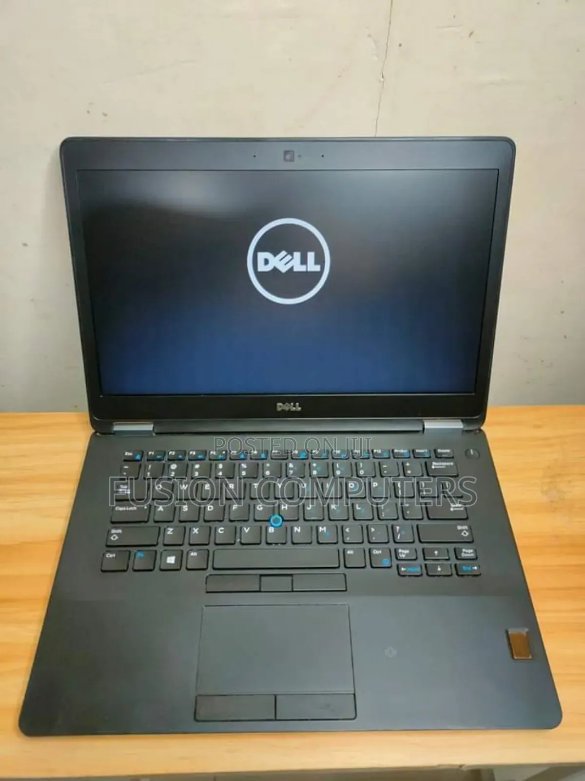 Laptop Dell 8GB Intel SSD 256GB