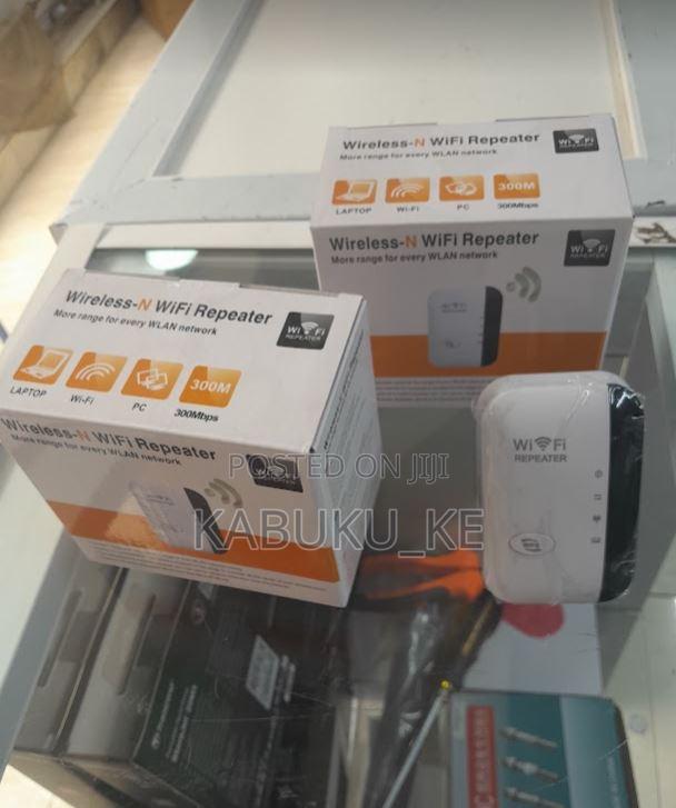 300MBPS Mini Wireless //Wifi Repeater Wifi Range Extender - main view