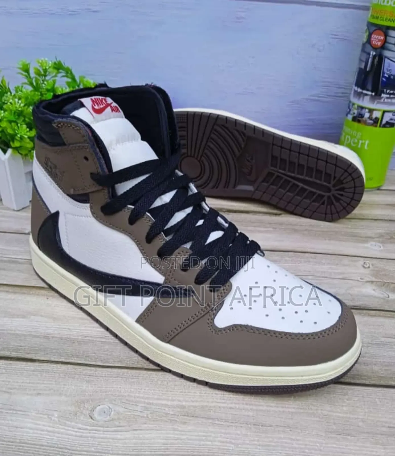 Nike Cactus Jack High Cut Sneakers