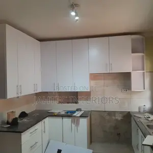Kitchen Cabinets Installing