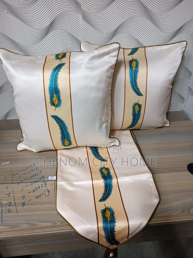 Quality Elegant Bedrunner Set - thumbnail 2