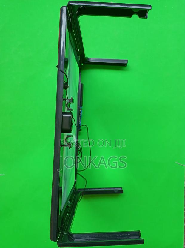 A4 Magnifying Glass With Stand - thumbnail 6