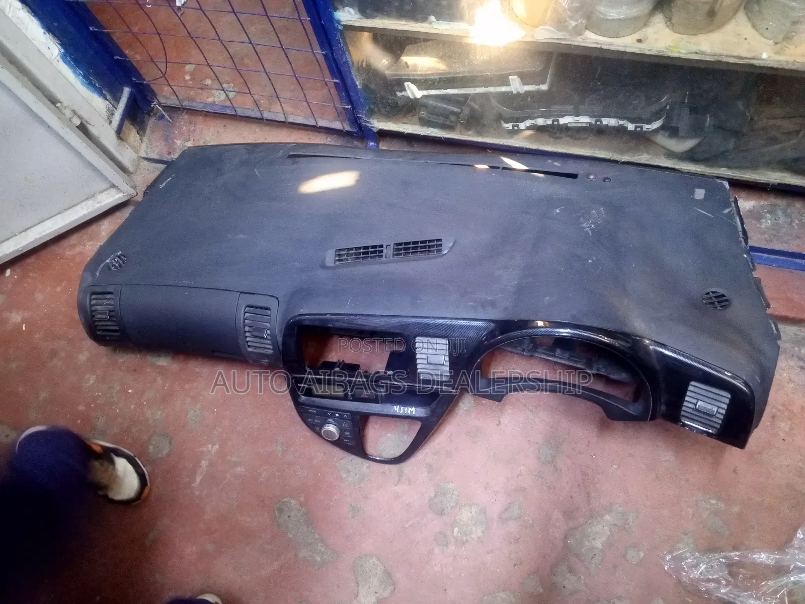 Toyota Wish Dashboard Complete as It Is.Slightly Negotiable