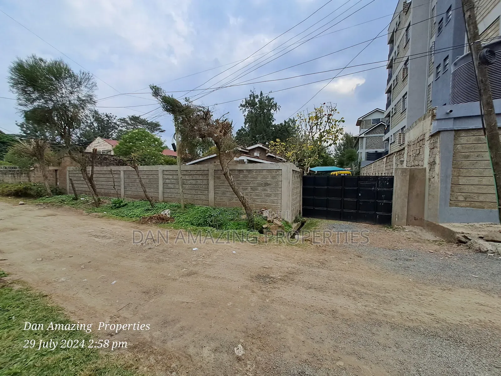 1/4 Acre Comercial for Sale in Rongai 100mts FRM the Tarmac