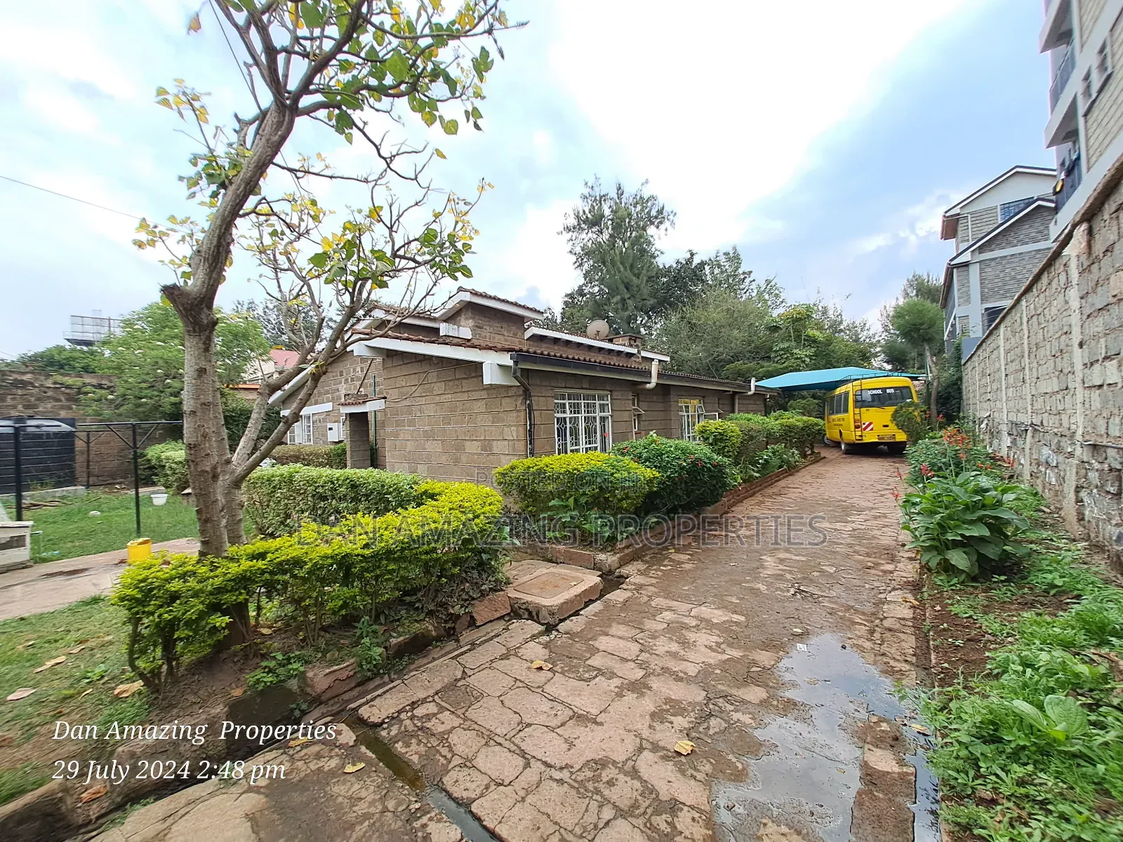 1/4 Acre Comercial for Sale in Rongai 100mts FRM the Tarmac