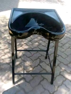 Salon Sink - main view